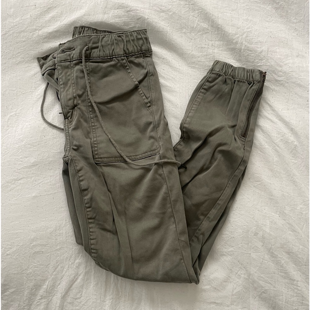 American Eagle Cargo Jeans